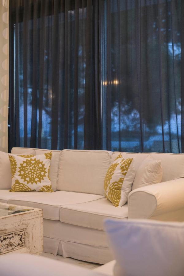 Aval Riviera Apartment Lagonisi Exterior photo